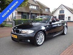 BMW 1-serie Cabrio - 118i M-Pakket LEDER / STOELVERWARMING / CRUISE / NAVI / KETTING NIEUW