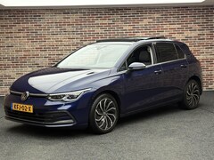 Volkswagen Golf - 1.4 eHybrid Style Panoramadak Virtual Massage Camera