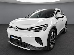 Volkswagen ID.4 - Pro 77 kWh 204pk Performance / 20"LM velgen / Panoramadak / IQ LED verlichting / Navigatie