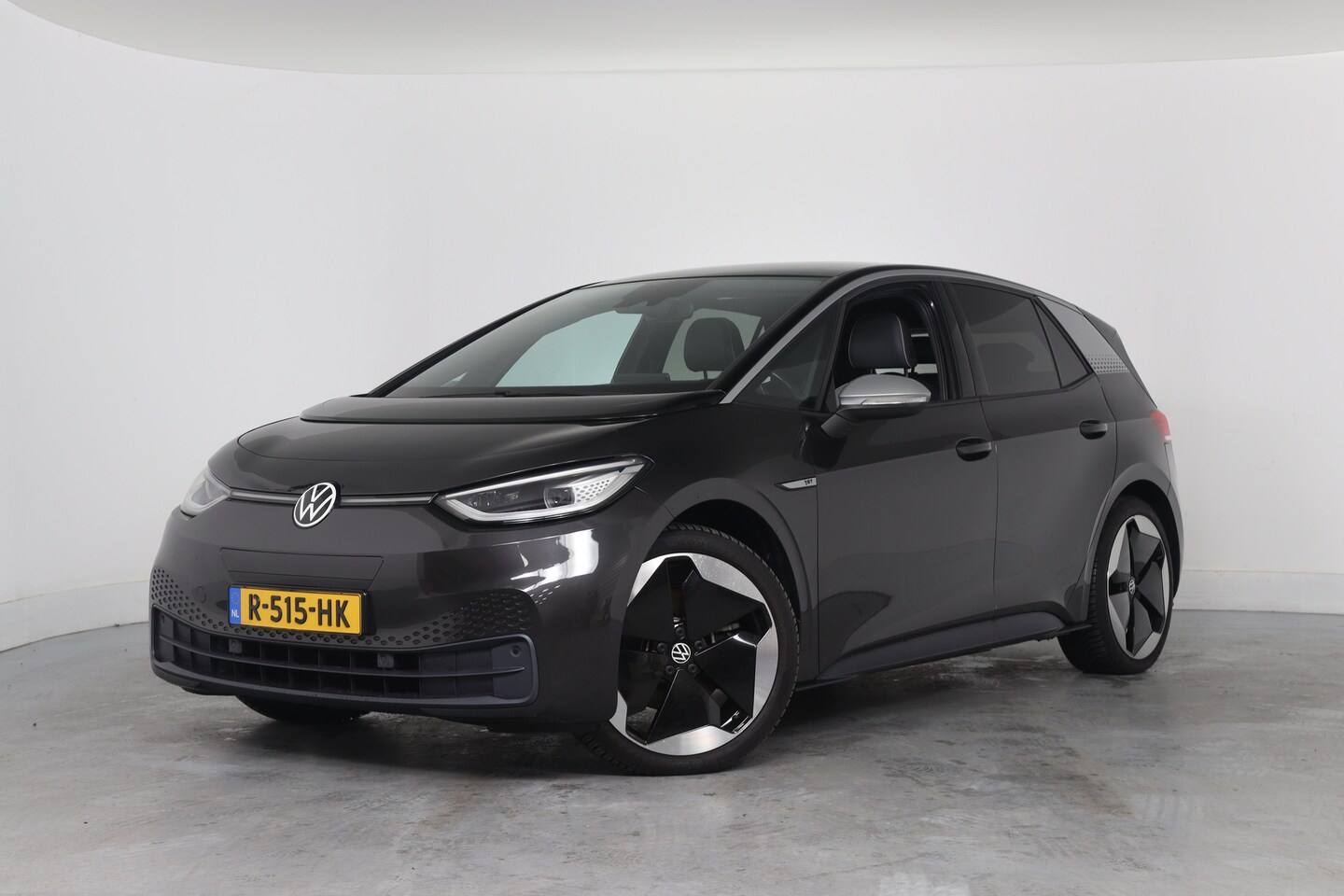 Volkswagen ID.3 - First Plus 58 kWh | Cruise Control Adaptief | Panoramadak | Stoel-/stuurverwarming | Camer - AutoWereld.nl