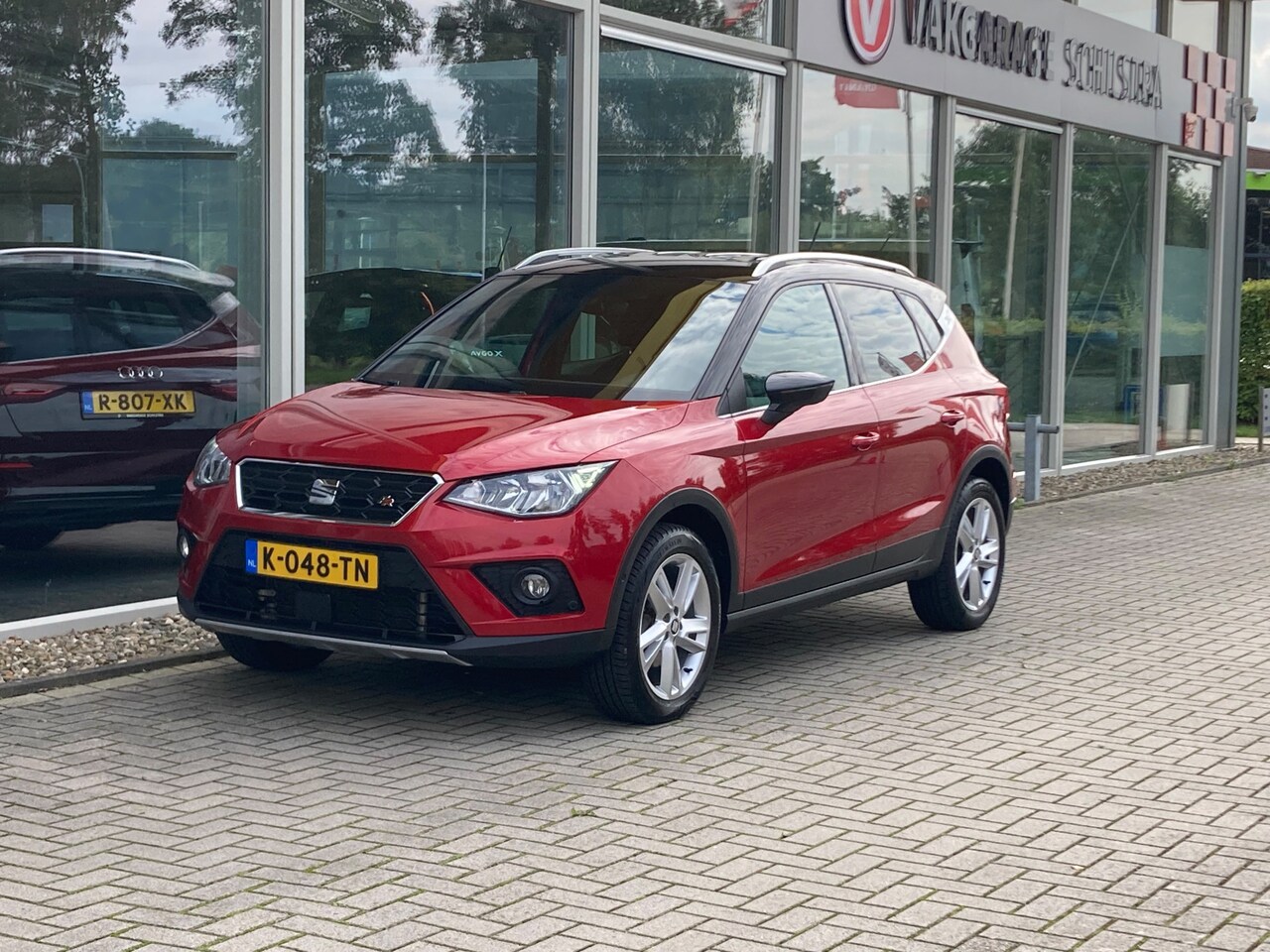 SEAT Arona - 1.0 TSI FR Xcellence Business Intense | Navigatie | Camera | Cruise - AutoWereld.nl