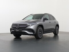 Mercedes-Benz EQA - 250 AMG Line 67 kWh | Trekhaak | Rijassistentiepakket | Night pakket incl. 20'' | 360 came