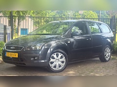 Ford Focus Wagon - 2.0-16V Futura
