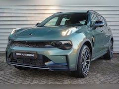 Lynk & Co 01 - 1.5 Core Stoelverwarming | Adaptive Cruise Control | Achteruitrijcamera | Apple Carplay |