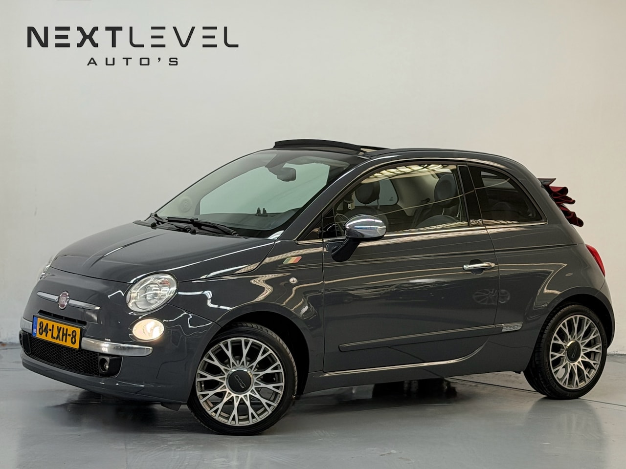Fiat 500 C - 1.2 Rock Automaat Leder Navi CarPlay Nardo Grey - AutoWereld.nl