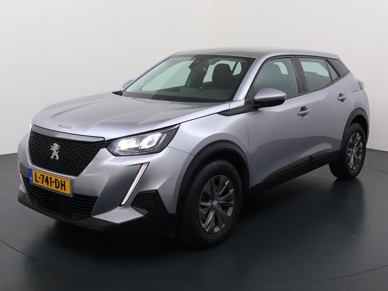 Peugeot 2008 - 1.2 PureTech Active Pack | Cruise control | Navigatie - AutoWereld.nl
