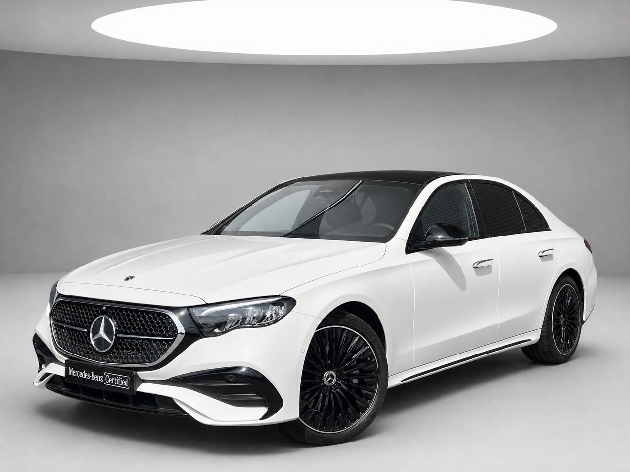 Mercedes-Benz E-klasse - 300 e AMG Line | Panoramadak | Stoel & Stuurverwarming | - AutoWereld.nl