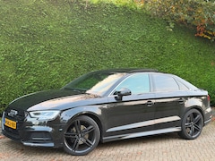 Audi A3 Limousine - 2.0 TDI RIJDTGOED/PANO/VIRTUAL/3X S-LINE