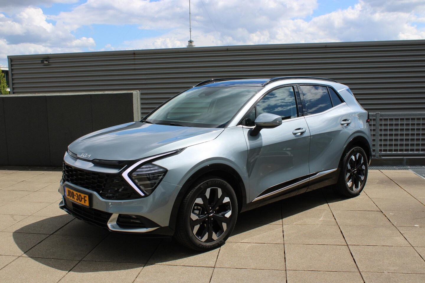 Kia Sportage - 1.6 T-GDi PHEV DynamicPlusLine Schuifdak / Navigatie / Camera - AutoWereld.nl