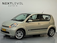 Daihatsu Sirion 2 - 1.3-16V Prestige AUTOMAAT Airco Camera Dealeronderhouden