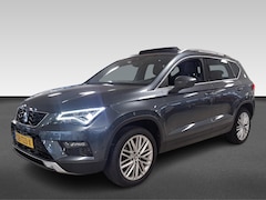 SEAT Ateca - 1.4 EcoTSI Xcellence/Panoramisch dak/Trekhaak/Dealeronderhouden