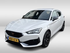 CUPRA Leon - 1.4 e-Hybrid VZ Performance / AUTOMAAT/ 245 PK/ PARK.SENSOR.V+A/ CAMERA/ ACC/ STUUR+STOELV