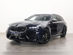 BMW 5-serie Touring - M5 Automaat / M Drive Professional / Panoramadak / Trekhaak / Bowers & Wilkins / M Multifu