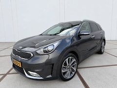 Kia Niro - 1.6 GDi Hybrid ExecutiveLine clima - schuifdak - carplay - trekhaak - NAP - LED - half led