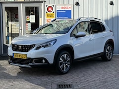 Peugeot 2008 - 1.2 PureTech Allure | 30.000km | TREKHAAK | NAVI | CRUISE | PDC |