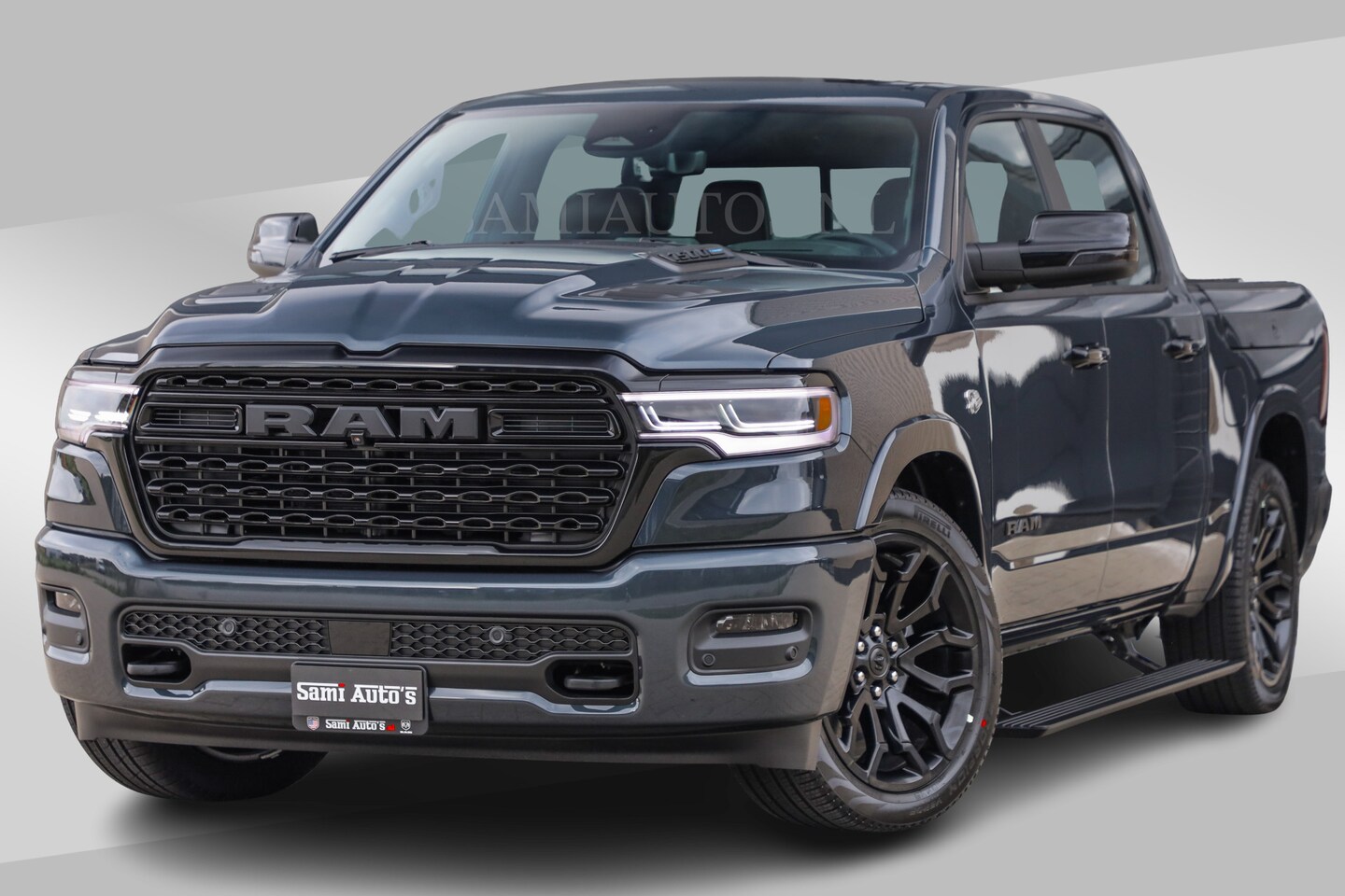 Dodge Ram Pick Up - LIMITED 5.7 V8 HEMI | € 79.950 excl excl | MAXIMAAL UITGERUST | NIEUWE KLEUR Forged Blue M - AutoWereld.nl