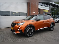 Peugeot 2008 - 1.2 PURETECH 131PK AUTOMAAT GT-LINE ZEER LUXE PANORAMADAK FOCAL TREKHAAK LEDER STOELVERWAR