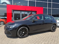 Volkswagen Golf - 1.0 TSI Black Edition / CarPlay / NL-auto
