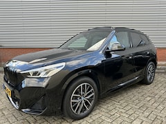 BMW X1 - sDrive18i M Sport | Panoramadak | Adaptief M-onderstel | Dealer Onderhouden |