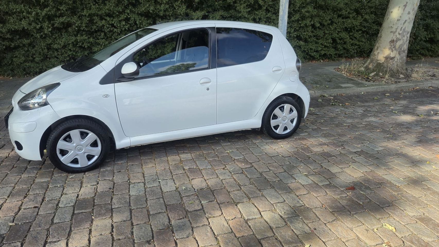 Toyota Aygo - 1.0-12V Comfort /Airco/ Nw APK/ Garantie - AutoWereld.nl