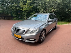 Mercedes-Benz E-klasse Estate - 200 CGI Avantgarde / Navi / xenon / leder / Airco / NAP / Apk