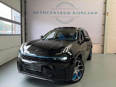Lynk & Co 01 - 1.5 PHEV 261 PK Zwarte Hemel, Pano, Navi, Camera