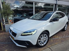 Volvo V40 Cross Country - 1.5 T3 Polar+ Luxury, mooie uitvoering, panorama