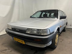 Toyota Camry Wagon - 2.0 XLi TC 16 - Schade