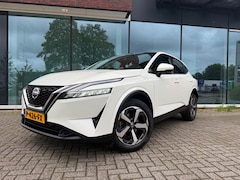 Nissan Qashqai - 1.3 MHEV Xtronic Premiere Edition - Automaat - Panodak - Navi - Trekhaak - Org.NL