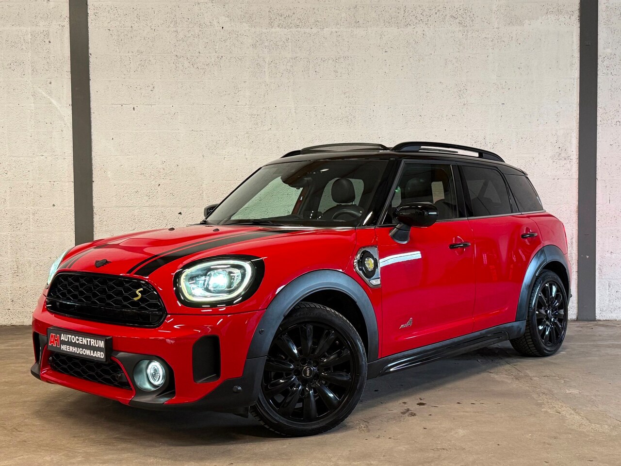 MINI Countryman - 1.5 Cooper S E ALL4 Pano|Navi|H&K|Carplay|Camera|Dealer Onderhouden!! - AutoWereld.nl