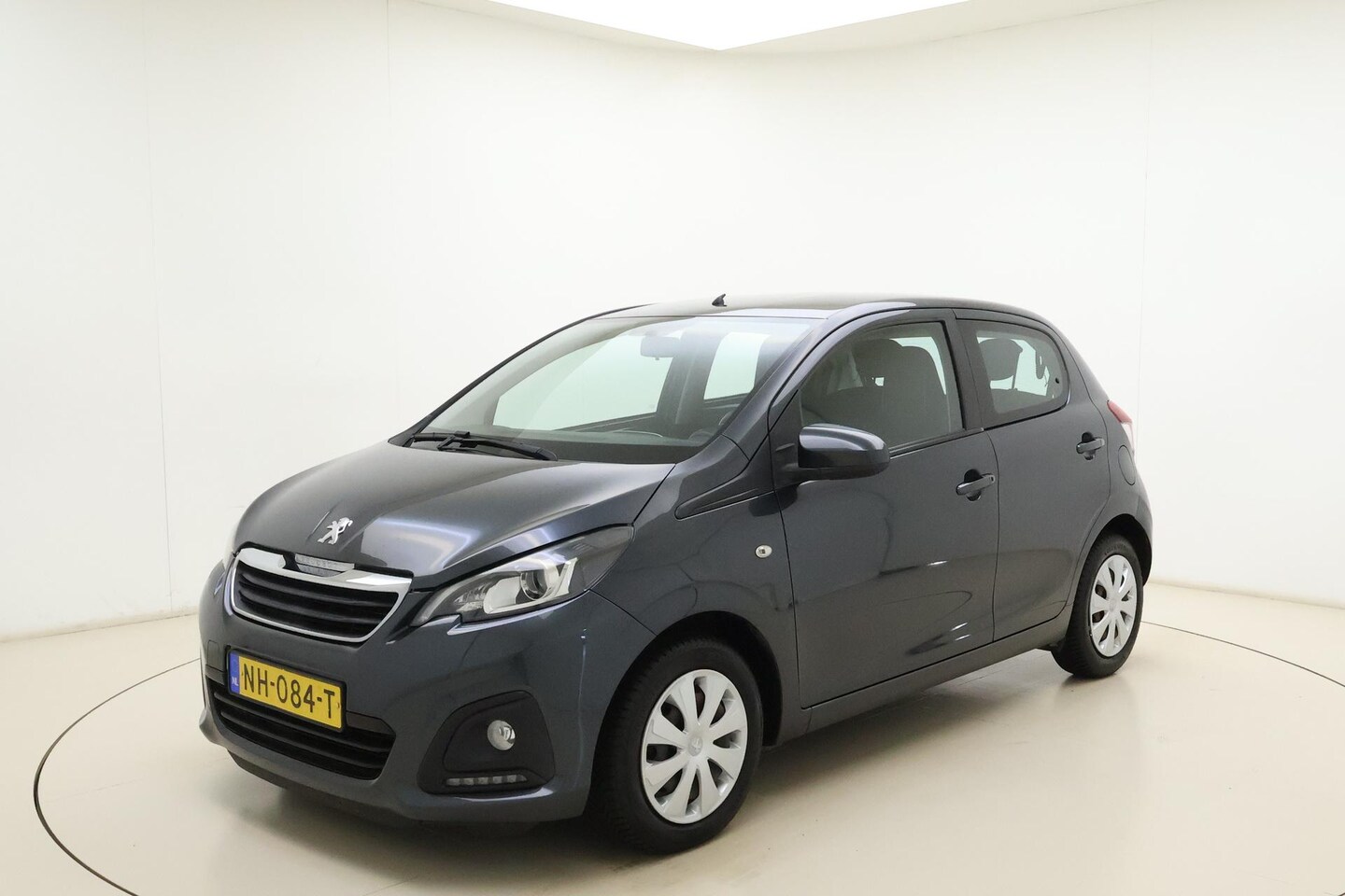 Peugeot 108 - 1.0 e-VTi 68Pk | Active | Airco | LED | Stuurbediening - AutoWereld.nl