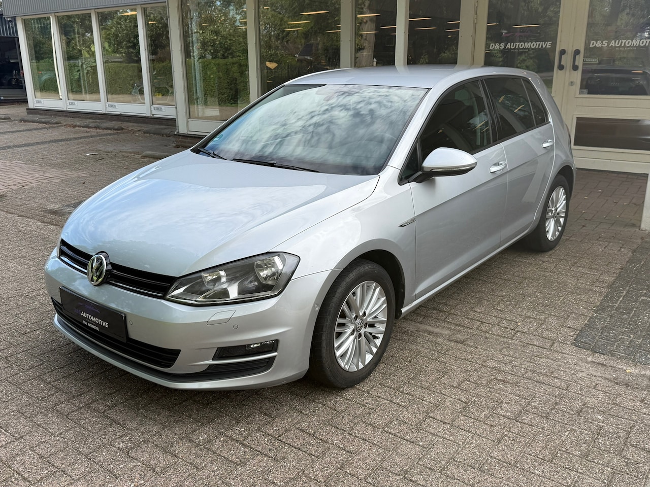 Volkswagen Golf - 1.2 TSI CUP Edition XENON/STOELV/PDC - AutoWereld.nl
