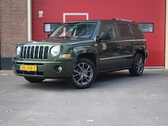 Jeep Patriot - 2.4 Ltd Liberty | Automaat | Cruise | Leder | Stoelverwarming | Navi | Multimedia