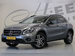 Mercedes-Benz GLA-Klasse - 180 Premium/ Achteruitrijcamera/ Panoramaschuifdak/