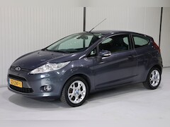 Ford Fiesta - 1.25 Titanium CLIMA - TREKHAAK - NWE D-RIEM - NWE APK - NETTE STAAT