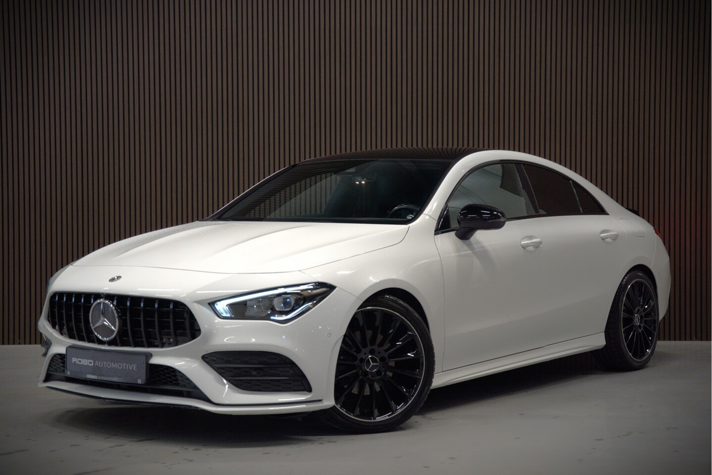 Mercedes-Benz CLA-Klasse - 180 Advantage AMG | Stoelverwarming | Parkeersensoren | Navigatie | Cruise Control | Keyle - AutoWereld.nl