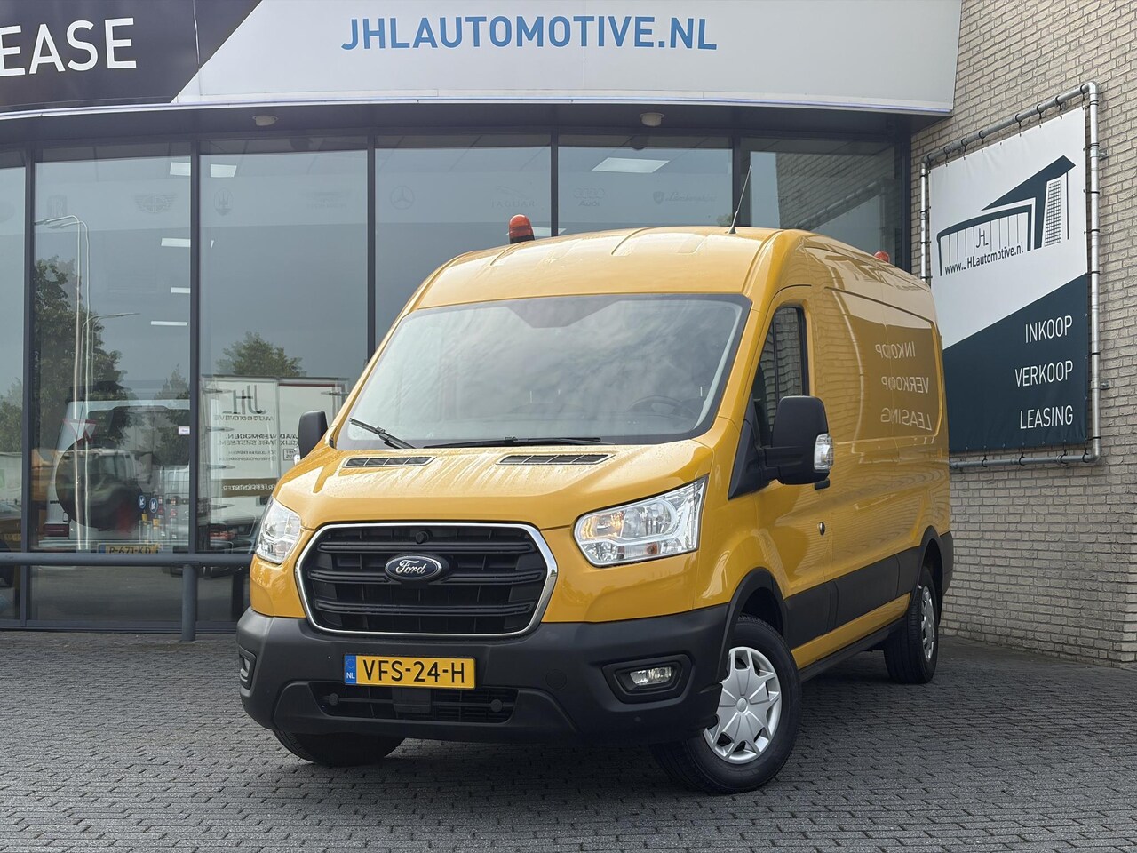 Ford Transit - 350 2.0 TDCI L3H2*A/C*CRUISE*HAAK*CAM*STOELVERW.* - AutoWereld.nl