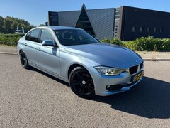 BMW 3-serie - 320i EfficientDynamics Edition Upgrade Edition
