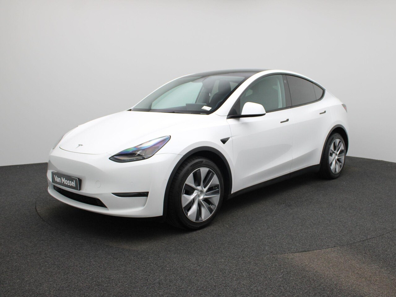 Tesla Model Y - Long Range AWD 75 kWh | Automaat | Stoelverwarming | Panoramadak | Parkeersensoren | Achte - AutoWereld.nl