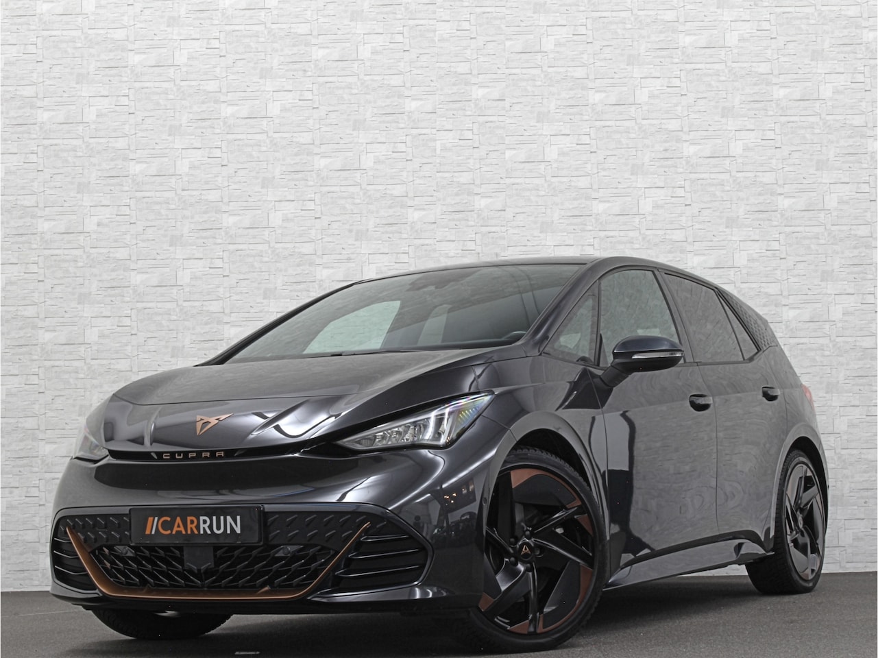 CUPRA Born - e-Boost 231PK 62 kWh | Panorama | Dynamic-Pakket | 20'' Blizzard | ACC | Dodehoek | Copper - AutoWereld.nl