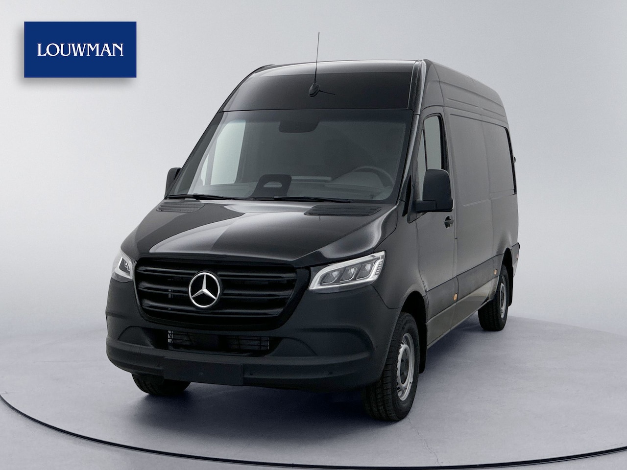 Mercedes-Benz Sprinter - 317 CDI L2H2 Pro Trekhaak Navigatie Parkeerpakket Stoelverwarming Betimmering Trekhaak 24 - AutoWereld.nl