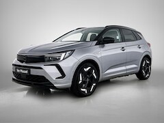 Opel Grandland - 1.6 Turbo Plug-In Hybrid 4x4 GSe | Camera | Navigatie | 300pk