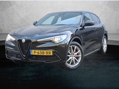 Alfa Romeo Stelvio - 200pk AWD Sprint | 1ste eigenaar | Harman Kardon | Veloce LEER | Glazen dak | Dodehoekdete