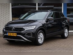 Volkswagen T-Roc - 1.0 TSI Life Achteruitrijcamera Stoel-/stuurverwarming App-connect Navigatie