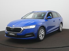 Skoda Octavia - 1.4 TSI iV PHEV Business Edition l Cruise l Camera l Sfeerverlichting l Stuur/stoel verwar