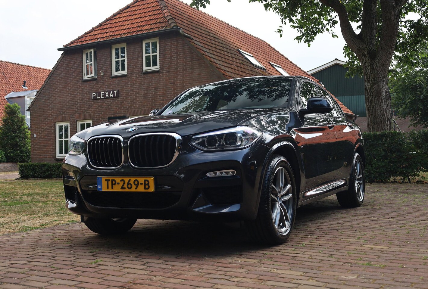 BMW X4 - XDrive20i High Executive Aut. | M-Pakket | Stuurwielverwarming | Sportstoelen | Prof. Navi - AutoWereld.nl