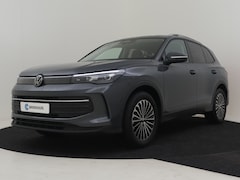 Volkswagen Tiguan - 1.5 eTSI 7-DSG Life Edition Elektr. Trekhaak | Stoelverwarming l Camera l LED Plus l Cuise