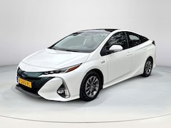 Toyota Prius - 1.8 Plug-in Dynamic | Navigatie | Solar roof | Achteruitrijcamera