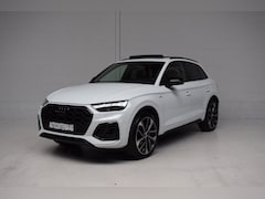 Audi Q5 - 55 TFSI e PHEV S edition / PANORAMADAK / B&O / VIRTUAL / MATRIX / TREKHAAK / 360CAMERA / A