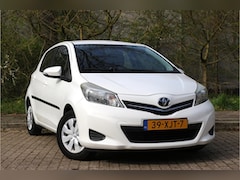 Toyota Yaris - 1.0 VVT-i 70pk Aspiration | NL-auto | Facelift model | 5 deuren | Camera | Climate control